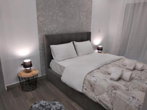 Navarino Jacuzzi Studio, Thessaloniki